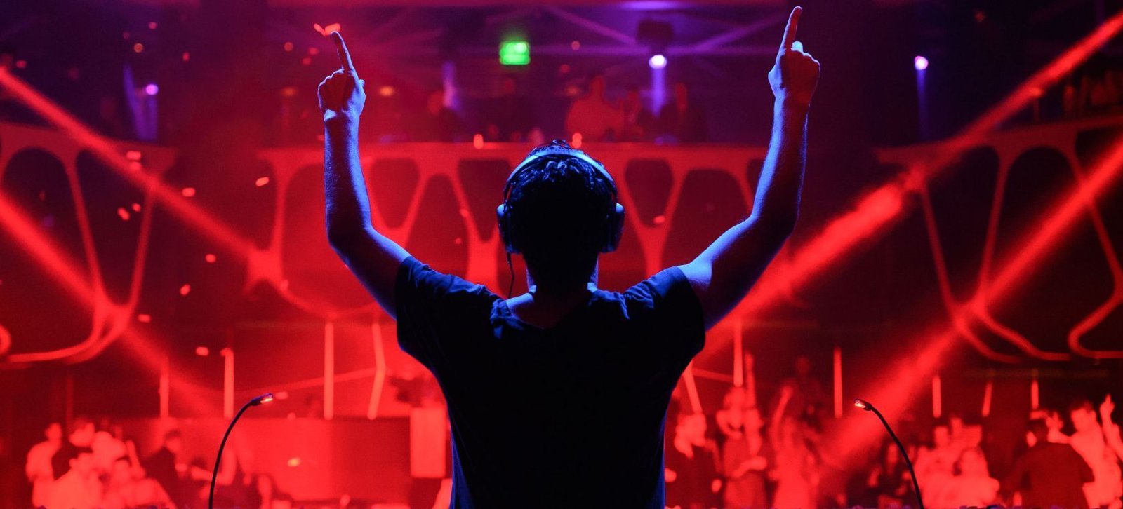 Academias DJ Bogotáel camino seguro de un DJ DNA Music